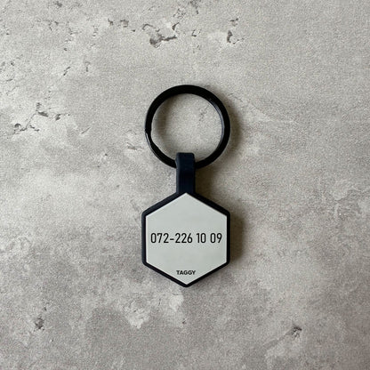 Gray dog ​​name tag - Font Anton